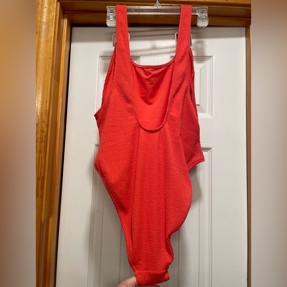 Aerie Crinkle Birthday Scoop Cheekiest One Piece Swimsuit - Picture 3 of 9
